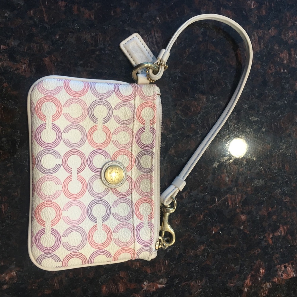 Coach wristlet brand new
